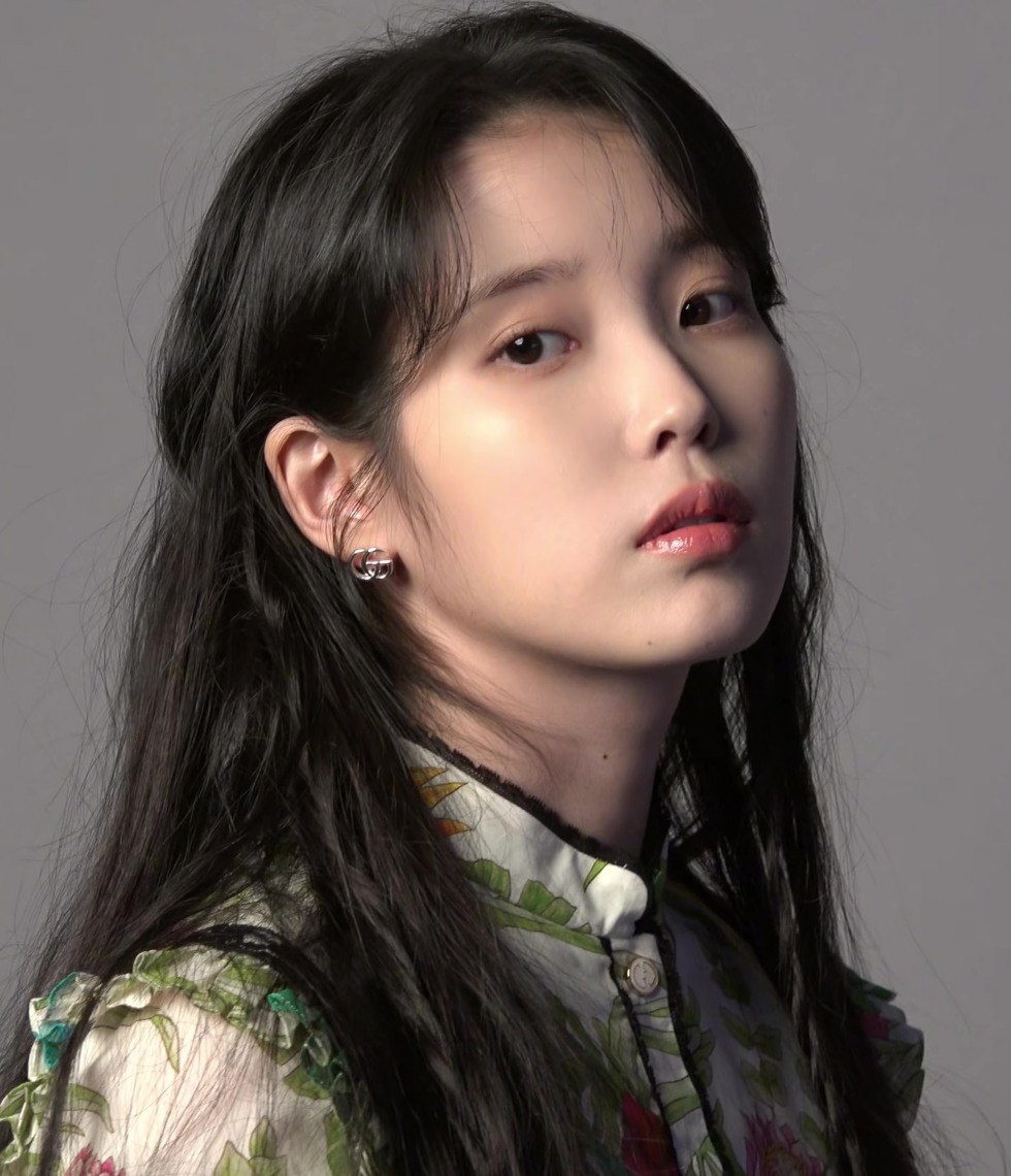 아이유.jpg