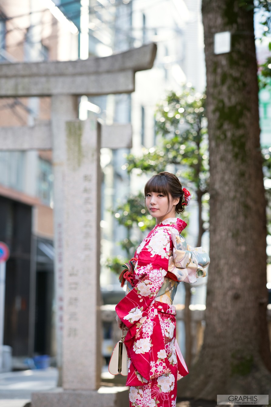 Airi Suzumura 1-1.jpg