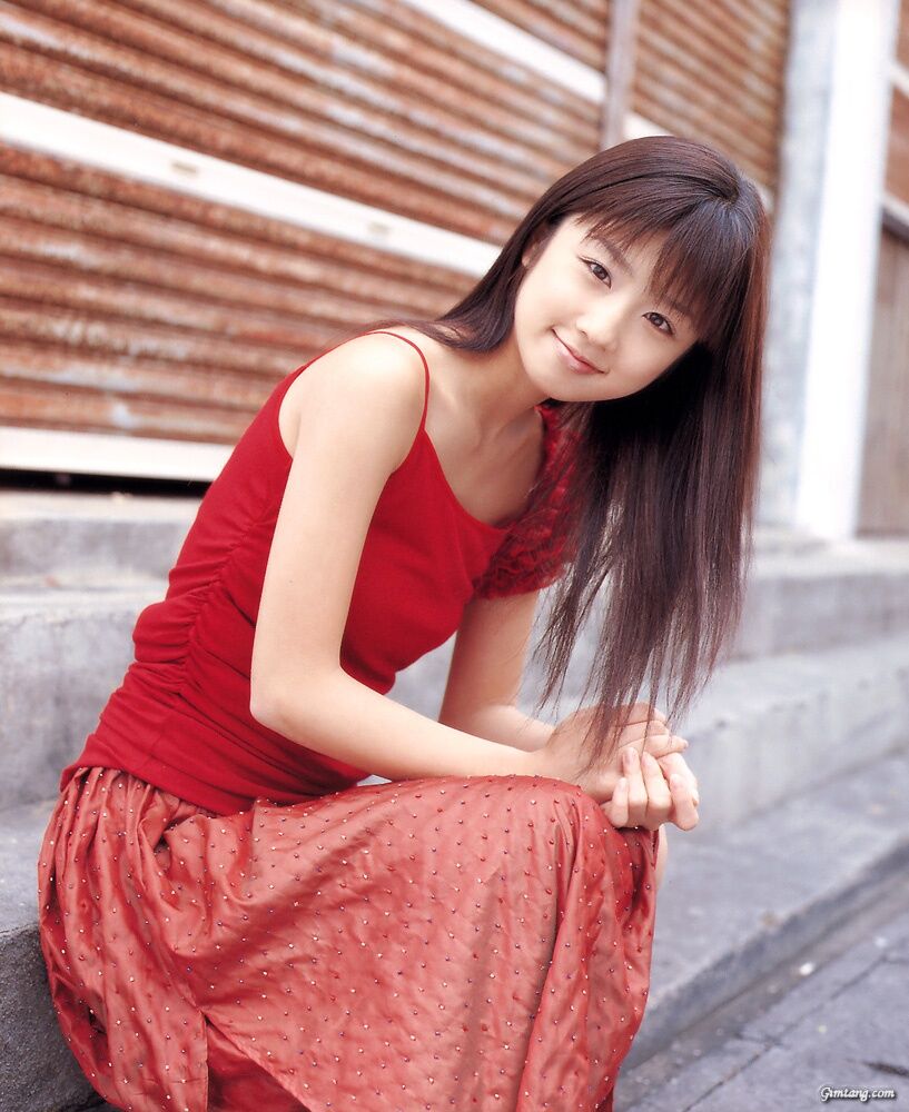 Yuko Ogura 1-42.jpg