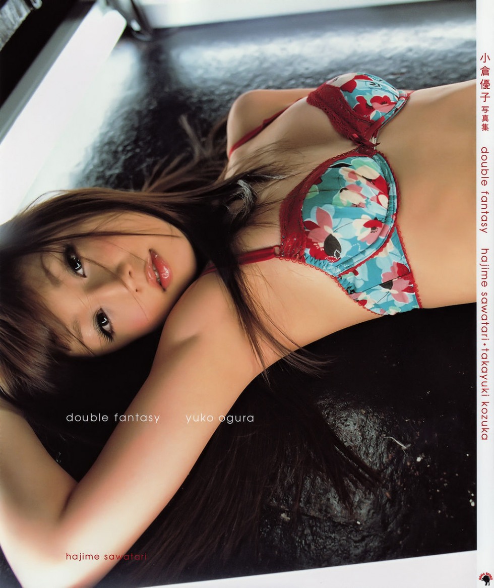 Yuko Ogura 1-22.jpg