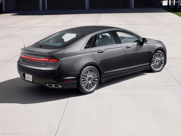 Lincoln-MKZ_2013_800x600_wallpaper_06.jpg