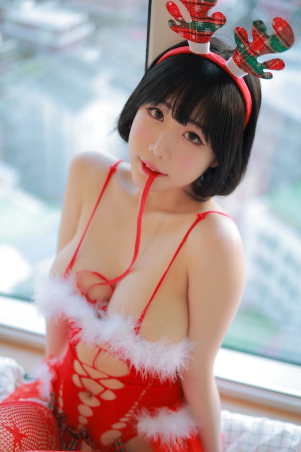 Patreon-Addielyn-에디린-Xmas-Dec-2021-0033-9810720380.jpg