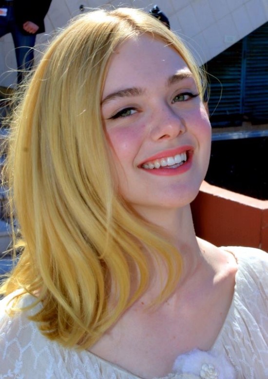 Elle_Fanning_Cannes_2016.jpg